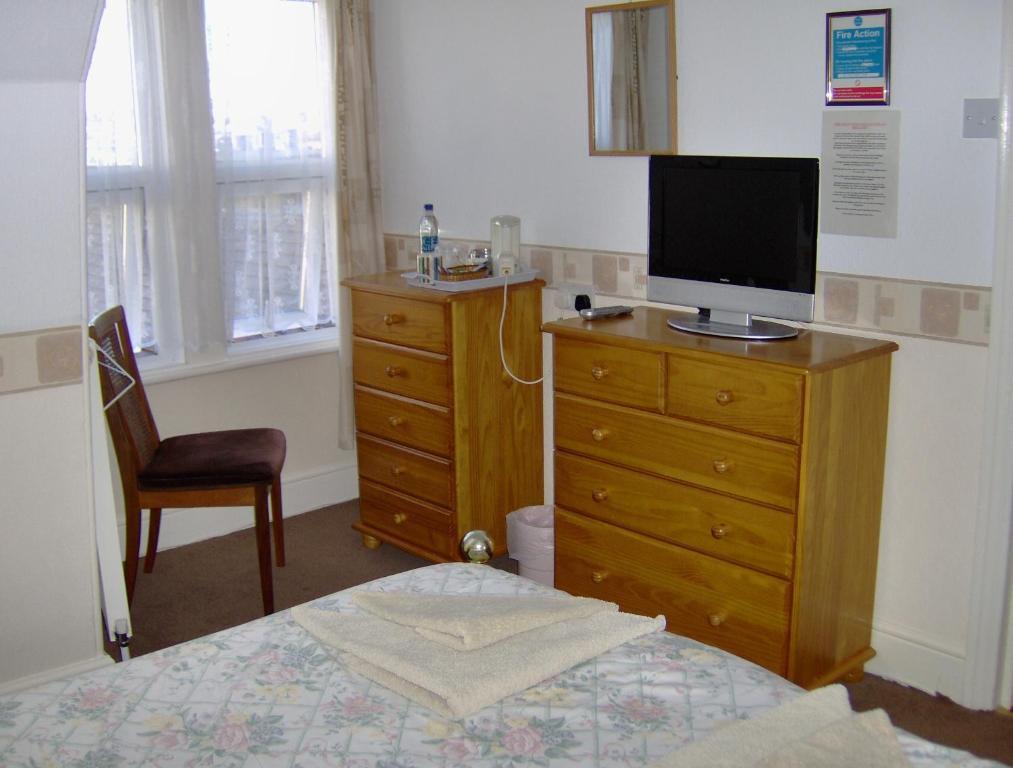 Birklands Guest House Paignton Room photo